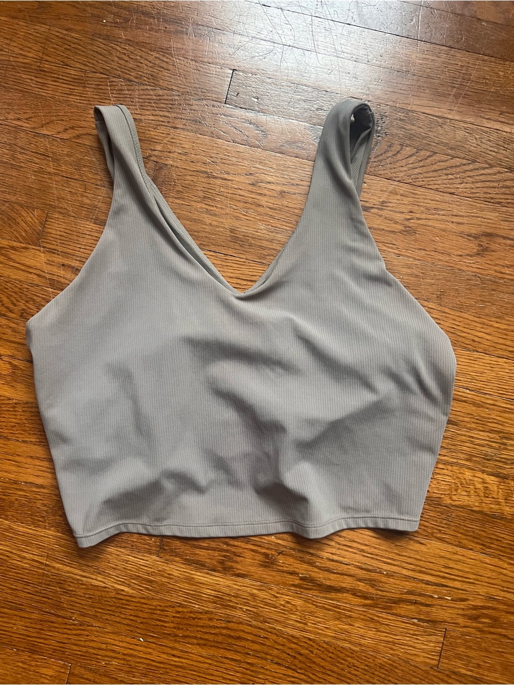 All in motion xl Ribbed V-Neck Crop Tank Top w built in bra